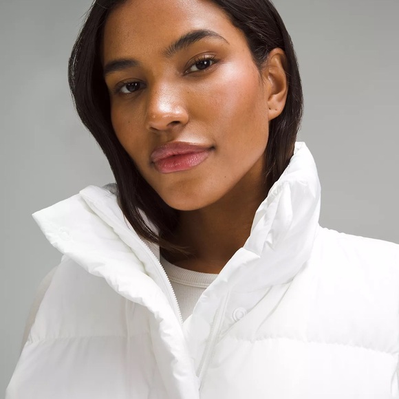 BRAND NEW Lululemon Wunder Puff 600-Down-Fill Cropped Vest - Picture 5 of 11